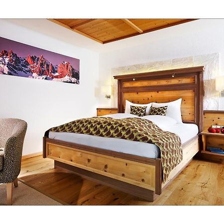 אישגל Hotel Olympia מראה חיצוני תמונה