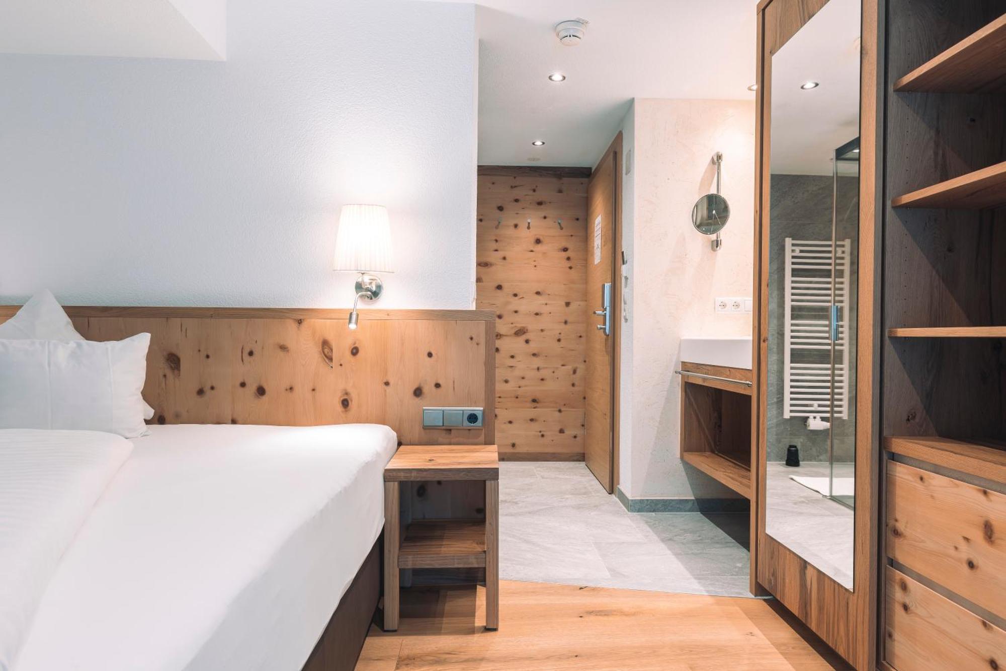 אישגל Hotel Olympia מראה חיצוני תמונה