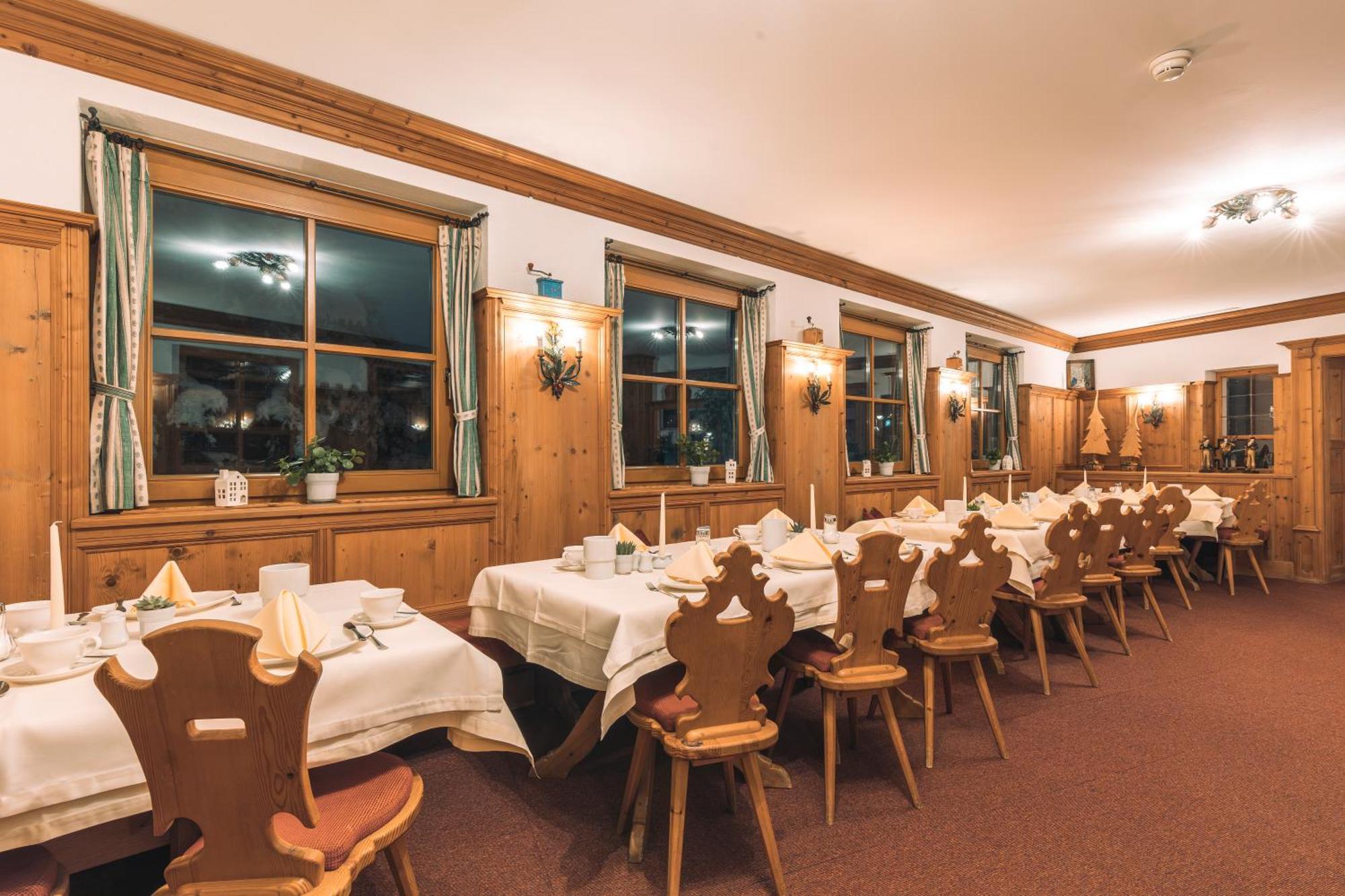 אישגל Hotel Olympia מראה חיצוני תמונה