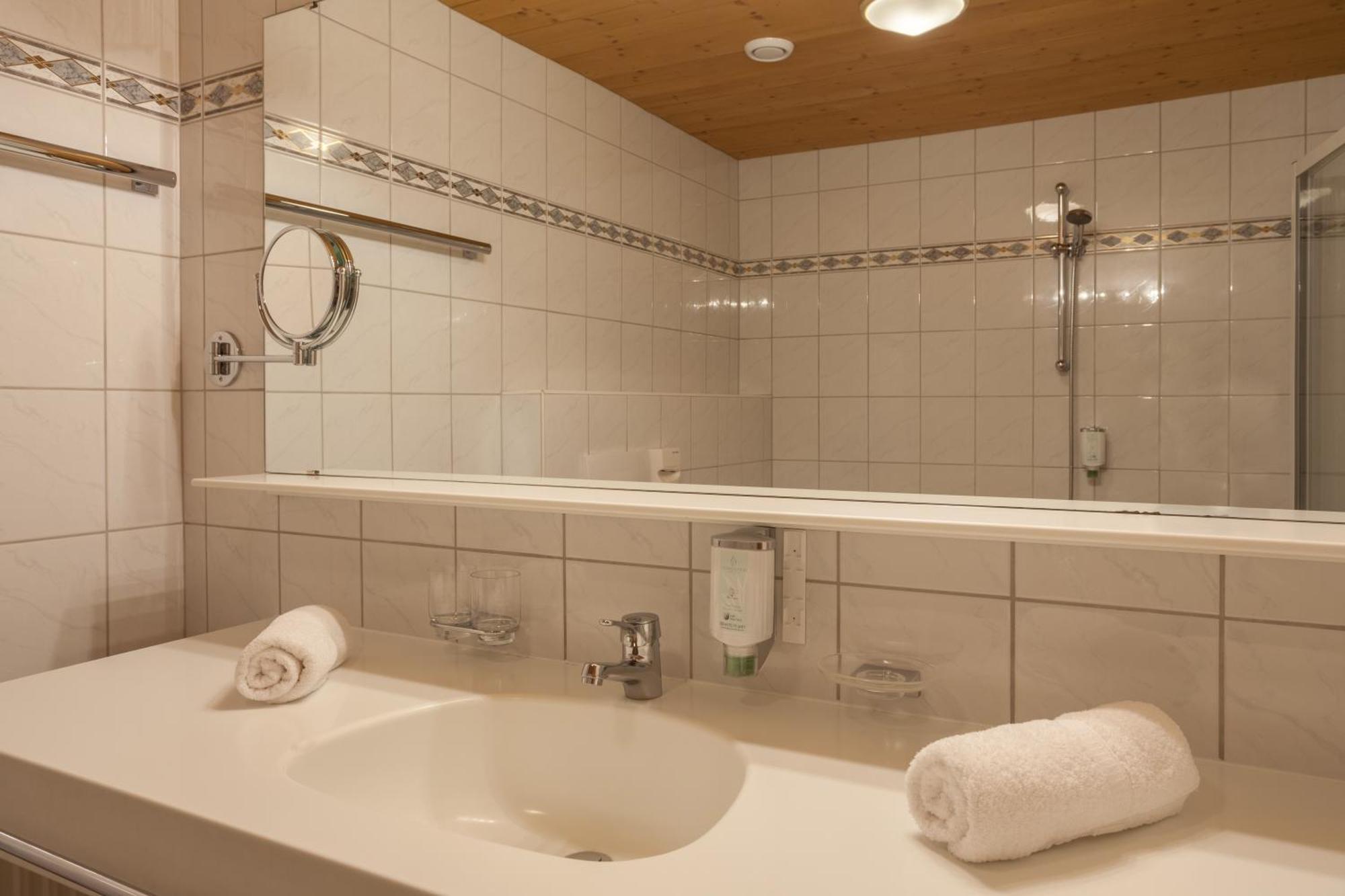אישגל Hotel Olympia מראה חיצוני תמונה